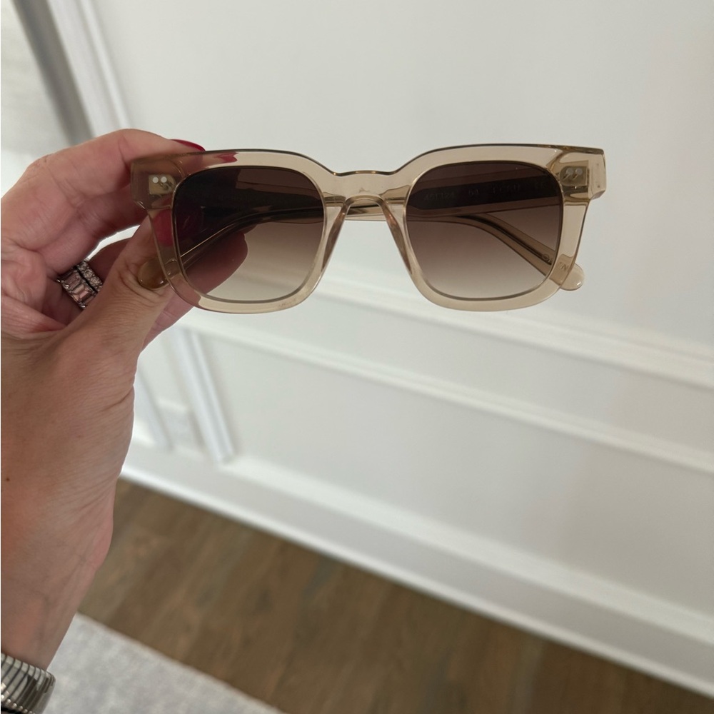 Chic Gold Sunglasses
